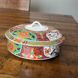 Japanese Porcelain Trinket Dish with Lid